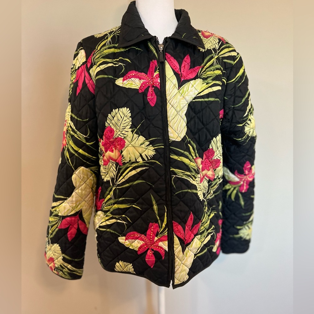 Women's 220 HICKORY Zip up Casual Jacket Quilted Floral With Pockets Sz.  Medium